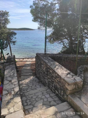 Robinzonska kučica+privatna plaža